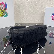 PRADA RE-EDITION 2000 SHEARLING MINI-BAG BLACK 1NE515 SIZE 23 x 14 x 5 CM - 4