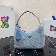 PRADA RE-EDITION 2000 SHEARLING MINI-BAG LIGHT BLUE 1NE515 SIZE 23 x 14 x 5 CM - 1