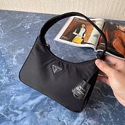 PRADA RE-EDITION 2000 NYLON MINI BAG BLACK 1NE515 SIZE 23 × 17 × 6 CM - 1