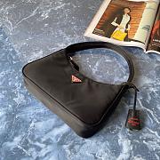 PRADA RE-EDITION 2000 NYLON MINI BAG BLACK & RED LOGO 1NE515 SIZE 23 × 17 × 6 CM - 6