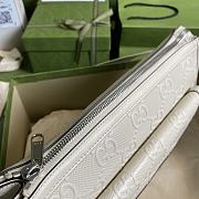 GUCCI GG EMBOSSED MESSENGER BAG WHITE 658565 SIZE 29 × 22 × 9.5 CM - 3