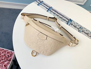LV MONOGRAM EMPREINTE BUMBAG M44836 SIZE 37 x 14 x 13 CM