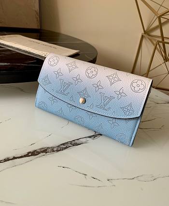 LV IRIS WALLET GRADIENT BLUE M60143 SIZE 19 x 12 x 2 CM