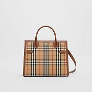 BURBERRY SMALL VINTAGE TITLE BAG 80252741 SIZE 32 x 15 x 25 CM - 4