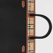 BURBERRY SMALL VINTAGE TITLE BAG 80252691 SIZE 32 x 15 x 25 CM - 4