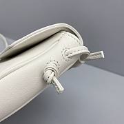 CELINE TRIANGLE BAG WITH CELINE PRINT WHITE 195903 SIZE 21 x 15 x 14 CM - 3