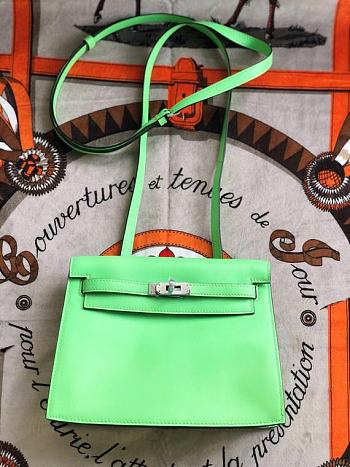 HERMES KELLY DANSE 04 SIZE 22 CM