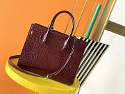 YSL CLASSIC SAC DE JOUR BABY OPYUM RED 421863 SIZE 26 x 20.5 x 12.5 CM - 5