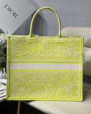 DIOR BOOK TOTE LIME M1286 SIZE 41.5 x 38 x 18 CM - 6