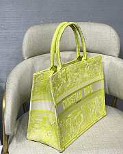DIOR SMALL BOOK TOTE LIME M1296 SIZE 36.5 x 28 x 17.5 CM - 5