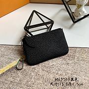 LV KEY POUCH BLACK M69508 13.8CM - 1
