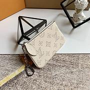 LV KEY POUCH WHITE M69508 13.8CM - 3