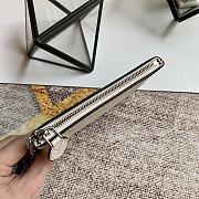LV KEY POUCH WHITE M69508 13.8CM - 6