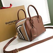 BURBERRY VINTAGE CHECK CUBE BAG BROWN 8019359 SIZE 34 x 19 x 21 cm - 2