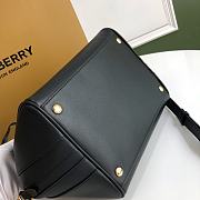 BURBERRY VINTAGE CHECK CUBE BAG FULL BLACK 8019359 SIZE 34 x 19 x 21 CM - 4