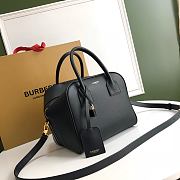 BURBERRY VINTAGE CHECK CUBE BAG FULL BLACK 8019359 SIZE 34 x 19 x 21 CM - 3
