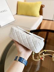 CHANEL FLAP BAG WHITE - 6