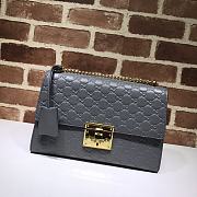 GUCCI PADLOCK MEIDUM GG SIGNATURE SHOULDER BAG GRAY 409486 SIZE 30 CM - 4