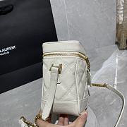 YSL 80'S VANITY BAG IN CARRÉ-QUILTED WHITE 649779 SIZE 14.5 x 16.5 x 9 CM - 6
