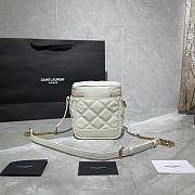 YSL 80'S VANITY BAG IN CARRÉ-QUILTED WHITE 649779 SIZE 14.5 x 16.5 x 9 CM - 4