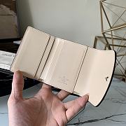 LV IRIS XS WALLET CREAM M67498 SIZE 9.8 x 7.8 x 1 CM - 3