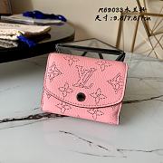 LV IRIS XS WALLET PINK M67498 SIZE 9.8 x 7.8 x 1 CM - 1