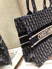 DIOR BOOK TOTE BLUE OBLIQUE EMBROIDERY M1296 SIZE 36 x 28 x 16 CM - 3