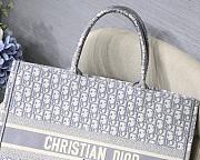 DIOR BOOK TOTE GRAY OBLIQUE EMBROIDERY M1286 SIZE 41.5 x 34.5 x 16 CM - 2