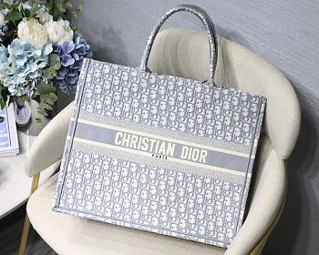 DIOR BOOK TOTE GRAY OBLIQUE EMBROIDERY M1296 SIZE 36 x 28 x 16 CM