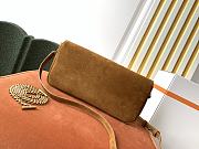 YSL KATE 99 WITH TASSEL CARAMEL SUEDE 604276 SIZE 26 x 13.5 x 4.5 CM - 3