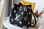 LV NEONOE MONOGRAM GIANT JUNGLE M44679 - 3