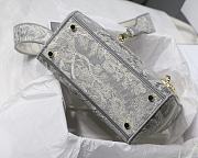DIOR MEDIUM LADY D-LITE EMBROIDERED BAG GRAY M0565 SIZE 24 x 20 x 11 CM - 2
