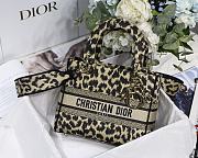 DIOR MEDIUM LADY D-LITE BEIGE MIZZA M0565 SIZE 24 x 20 x 11 CM - 1