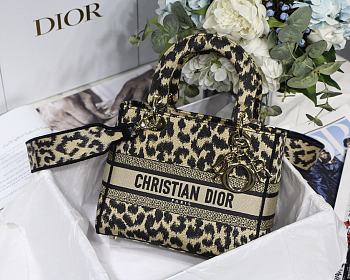 DIOR MEDIUM LADY D-LITE BEIGE MIZZA M0565 SIZE 24 x 20 x 11 CM