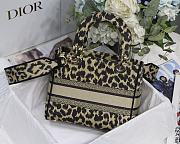 DIOR MEDIUM LADY D-LITE BEIGE MIZZA M0565 SIZE 24 x 20 x 11 CM - 6