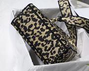 DIOR MEDIUM LADY D-LITE BEIGE MIZZA M0565 SIZE 24 x 20 x 11 CM - 4