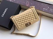 CHANEL BOY BAG BEIGE A67086 SIZE 25 x 15 x 7 CM - 2