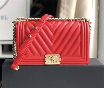 CHANEL CHEVRON BOY BAG RED A67086 SIZE 25 x 15 x 7 CM