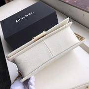 CHANEL CHEVRON BOY BAG WHITE 25CM - 3