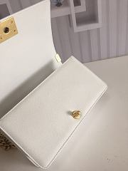 CHANEL BOY BAG WITH TOP HANDLE WHITE A67086 SIZE 25 CM - 5