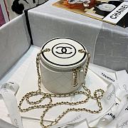 CHANEL SMALL VANITY WITH CHAIN WHITE SIZE 9 CM - 1