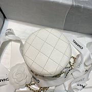 CHANEL SMALL VANITY WITH CHAIN WHITE SIZE 9 CM - 4