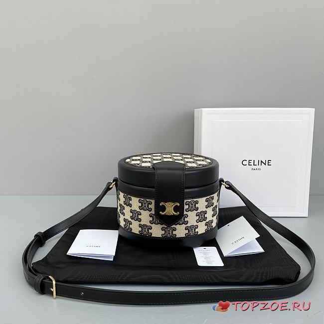 CELINE MEDIUM TAMBOUR BAG TRIOMPHE EMBROIDERY 195192 SIZE 17 X 12 X 17 CM - 1