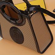 FENDI SMALL BLACK LOGO LEATHER RUNAWAY SHOPPER 8BH353 SIZE 28 CM - 5