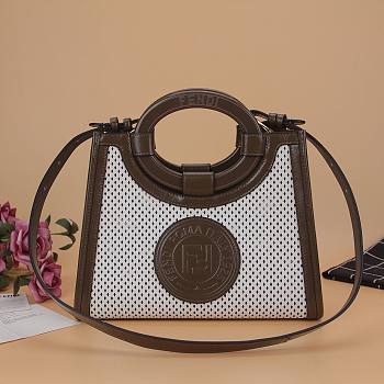 fendi perforated bolsa