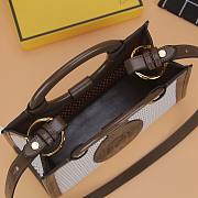 FENDI SMALL BROWN LOGO LEATHER RUNAWAY SHOPPER 8BH353 SIZE 28 CM - 6