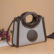 FENDI SMALL BROWN LOGO LEATHER RUNAWAY SHOPPER 8BH353 SIZE 28 CM - 4
