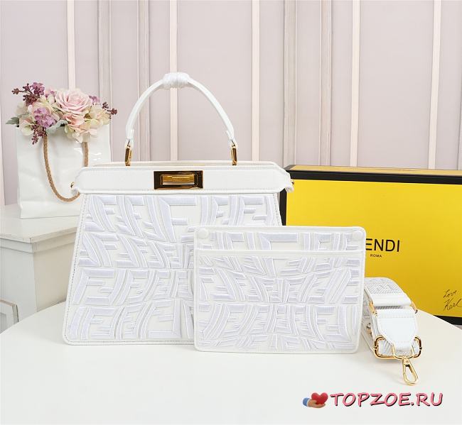 FENDI SARAH COLEMAN LIMITED EDTION PEEKABOO ISEEU WHITE 8BN321 SIZE 33 CM - 1