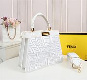FENDI SARAH COLEMAN LIMITED EDTION PEEKABOO ISEEU WHITE 8BN321 SIZE 33 CM - 3