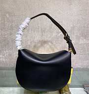 FENDI CROISSANT BLACK LEATHER 8BR790 SIZE 29 x 22 x 3 CM - 6